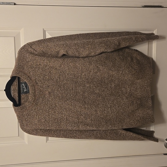 Woolrich - Wool BlendSweater. Brown. Size Large. Exceptional condition!! - Picture 1 of 4